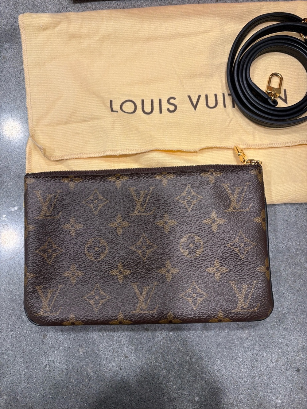 Louis Vuitton Double Zip Pochette Monogram Giant - Picture 3 of 16